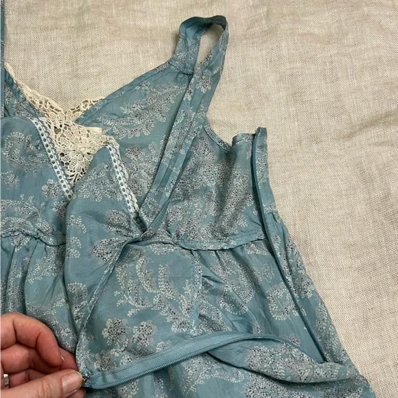 Velvet by Graham & Spencer 100% silk floral slip dress - Picture 7 of 9